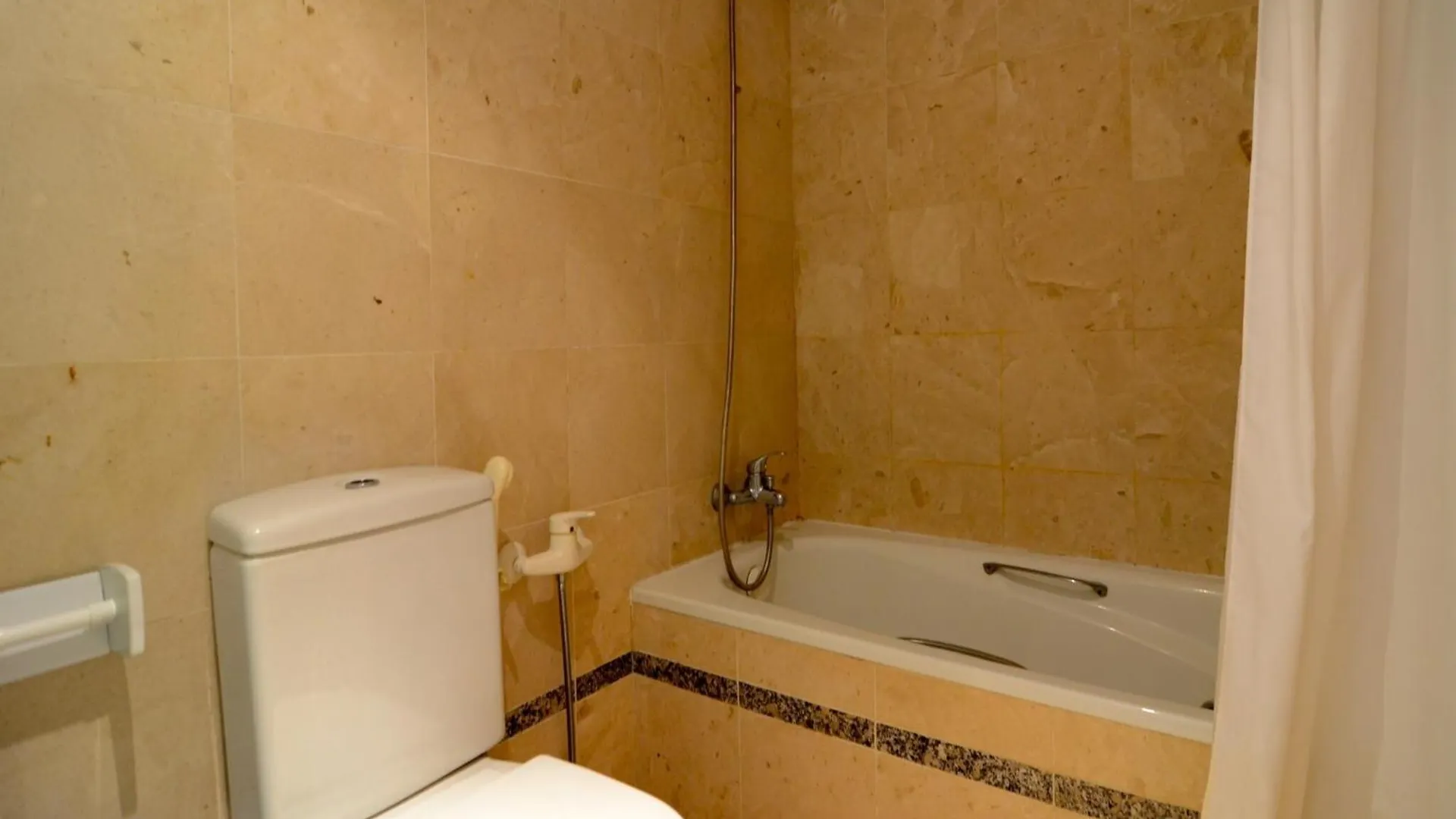 Illa Mar D'Or 239 Apartment L'Estartit Spain